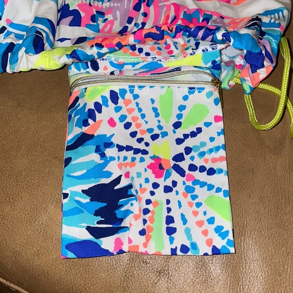 🌸 Lilly Pulitzer 🌸 - Picture 5 of 7